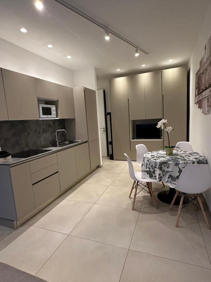Apartments Ennio Top Class Bari Zewnętrze zdjęcie