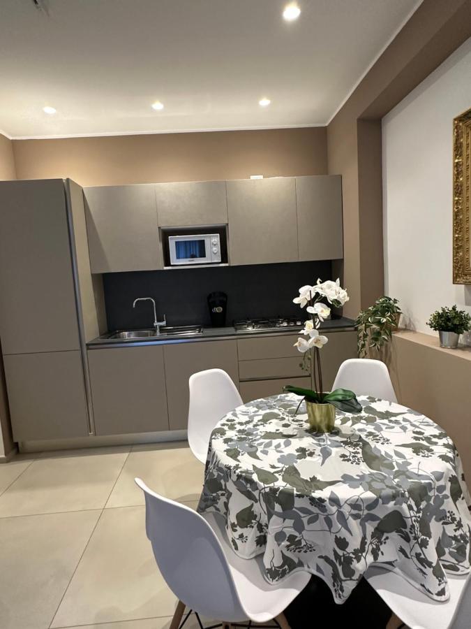 Apartments Ennio Top Class Bari Zewnętrze zdjęcie